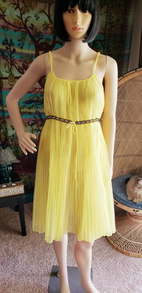 60s Sheer Yellow Nightie by Evette, Vintage Yellow Lingerie, LG – Charmstruck