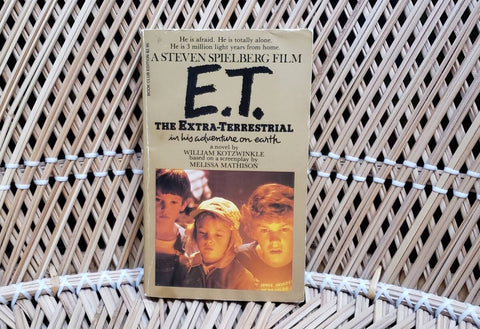 1982 E.T. The Extra-Terrestrial In His Adventure On Earth, Paperback